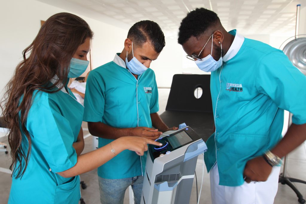 des étudiants de la Faculté des Sciences de la motricité et de la rééducation fonctionnelle, Universia'Health.